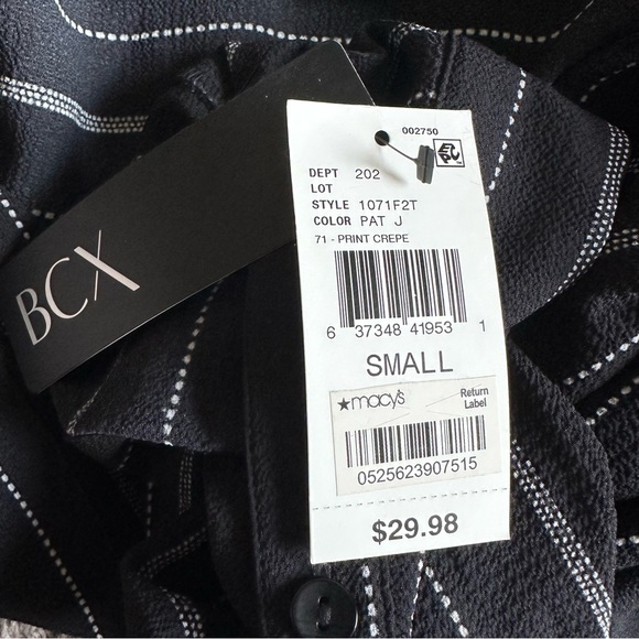 NWT - Black and White Blouse - Picture 4 of 4